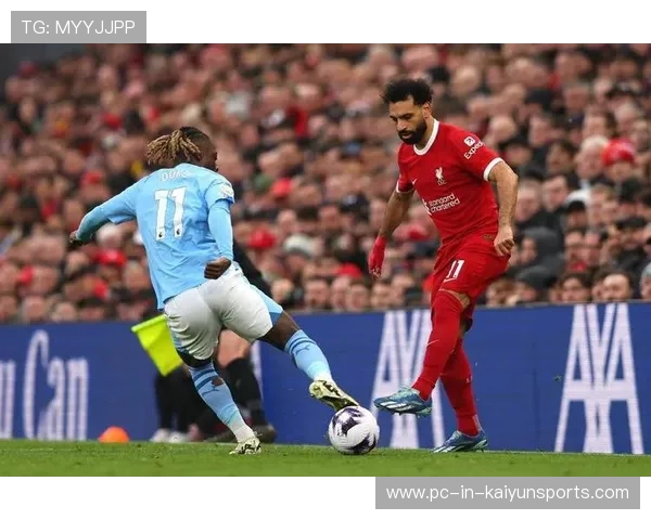 超越曼城和曼联，弗兰克率队杀入欧冠区，超级后卫梅开二度，弗兰 曼联