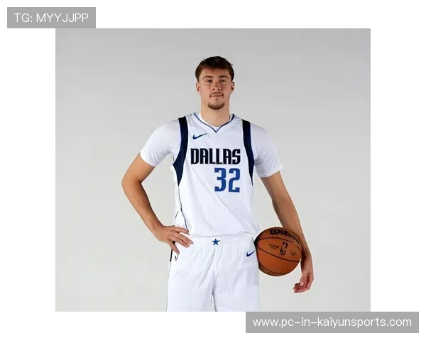 弗拉格两双稳稳输出，独行侠篮板压制勇士，弗拉格什么意思