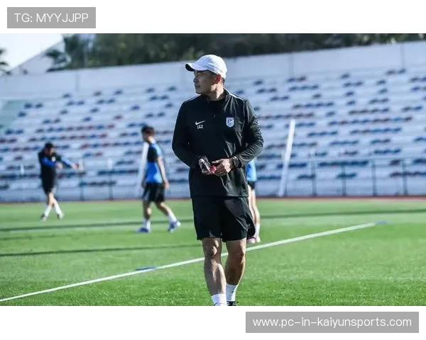 罗竞大连英博首场进球，锋线组合默契提升